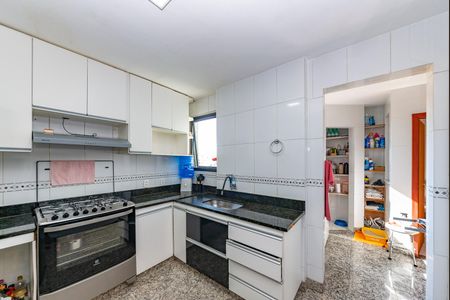 Apartamento à venda com 119m², 3 quartos e 2 vagasCozinha