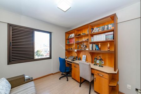 Apartamento à venda com 119m², 3 quartos e 2 vagasQuarto 2