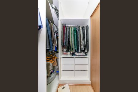 Apartamento à venda com 119m², 3 quartos e 2 vagasCloset da suíte