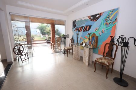 Casa para alugar com 460m², 3 quartos e 2 vagasSala 1