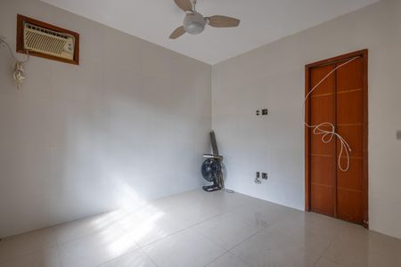 Casa de condomínio à venda com 320m², 3 quartos e 2 vagasQuarto 2