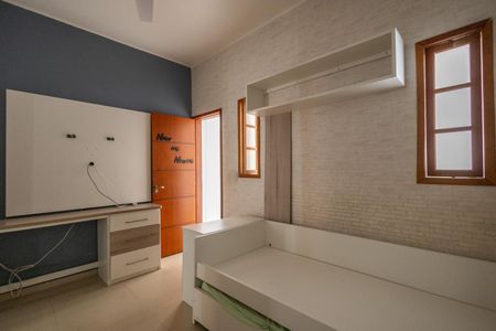 Casa de condomínio à venda com 320m², 3 quartos e 2 vagasQuarto 1