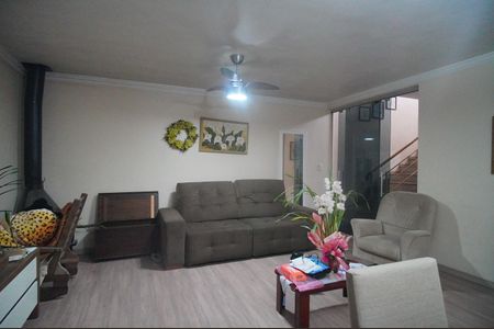 Casa para alugar com 160m², 2 quartos e 2 vagasSala