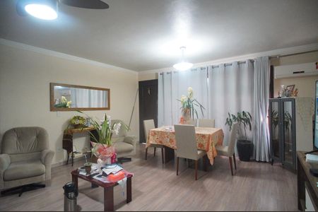 Casa para alugar com 160m², 2 quartos e 2 vagasSala