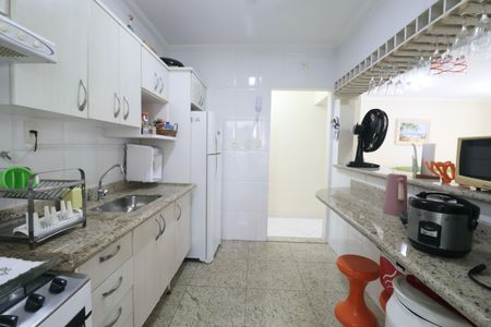 Apartamento para alugar com 95m², 3 quartos e 2 vagas Apartamento para alugar com 95m², 3 quartos e 2 vagasCozinha