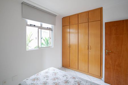 Apartamento à venda com 160m², 4 quartos e 2 vagas Apartamento à venda com 160m², 4 quartos e 2 vagasSuíte 2