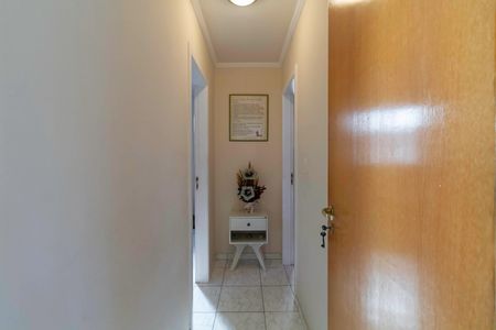 Apartamento à venda com 160m², 4 quartos e 2 vagas Apartamento à venda com 160m², 4 quartos e 2 vagasCorredor