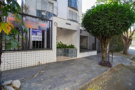 Apartamento à venda com 160m², 4 quartos e 2 vagas Apartamento à venda com 160m², 4 quartos e 2 vagasFachada