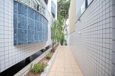 Apartamento à venda com 160m², 4 quartos e 2 vagas Apartamento à venda com 160m², 4 quartos e 2 vagasEntrada