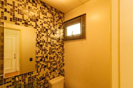 Casa de condomínio à venda com 237m², 3 quartos e 4 vagas Casa de condomínio à venda com 237m², 3 quartos e 4 vagasLavabo