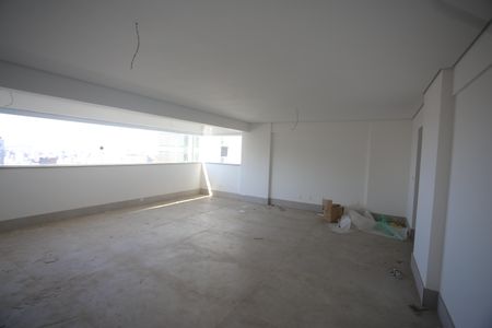 Apartamento à venda com 153m², 4 quartos e 4 vagasLavabo