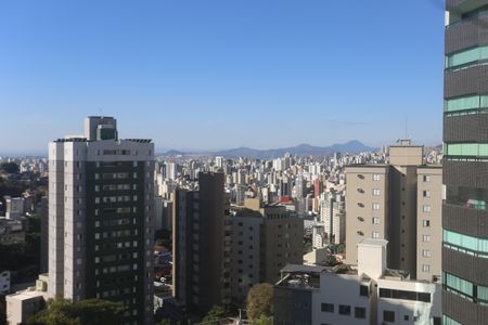 Apartamento à venda com 153m², 4 quartos e 4 vagasSala