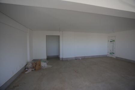 Apartamento à venda com 153m², 4 quartos e 4 vagasSala