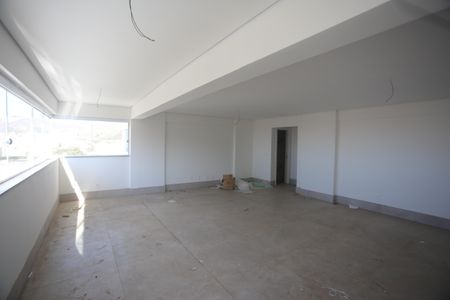 Apartamento à venda com 153m², 4 quartos e 4 vagasSala