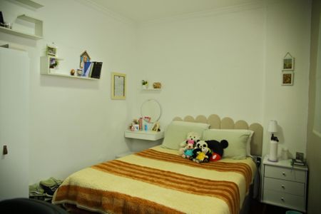 Apartamento à venda com 75m², 2 quartos e 1 vagaQuarto 2