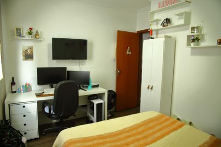 Apartamento à venda com 75m², 2 quartos e 1 vagaQuarto 2