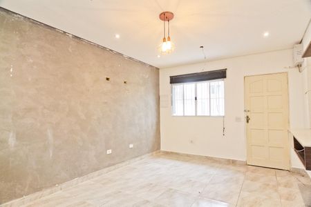 Casa à venda com 220m², 4 quartos e 4 vagasSala