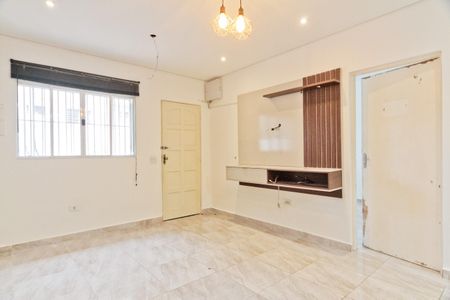 Casa à venda com 220m², 4 quartos e 4 vagasSala