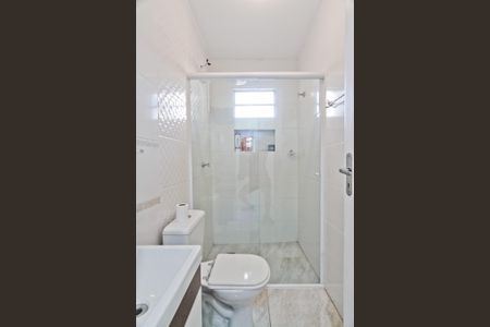 Casa à venda com 220m², 4 quartos e 4 vagasEdícula - banheiro