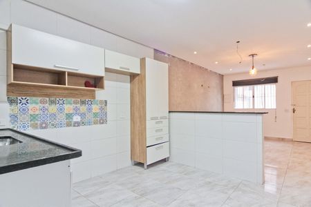 Casa à venda com 220m², 4 quartos e 4 vagasCozinha