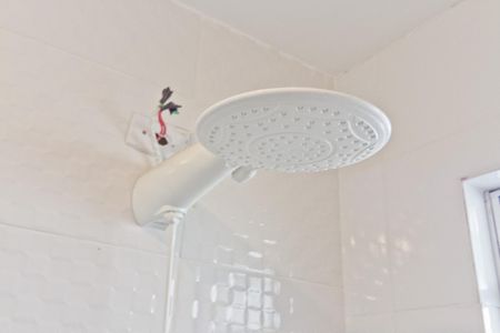 Casa à venda com 220m², 4 quartos e 4 vagasEdícula - banheiro