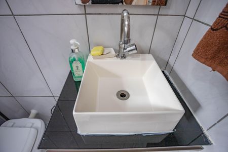 Casa à venda com 202m², 3 quartos e 2 vagas Casa à venda com 202m², 3 quartos e 2 vagasBanheiro Social