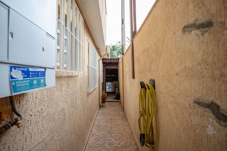 Casa à venda com 202m², 3 quartos e 2 vagas Casa à venda com 202m², 3 quartos e 2 vagasCorredor