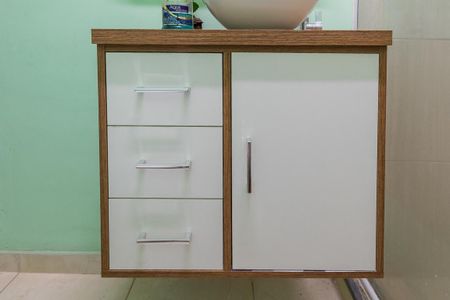 Apartamento à venda com 75m², 2 quartos e sem vagaBanheiro