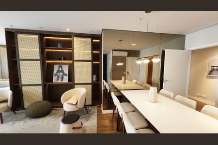 Apartamento à venda com 165m², 3 quartos e 4 vagas Apartamento à venda com 165m², 3 quartos e 4 vagasSala