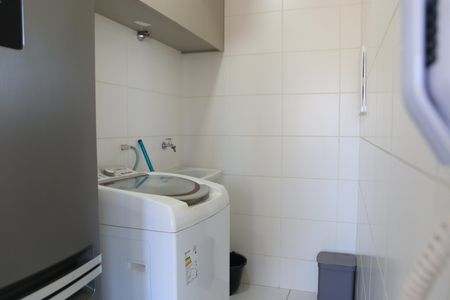 Apartamento para alugar com 65m², 2 quartos e 1 vagaÁrea de Serviço