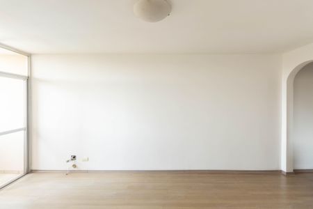Apartamento para alugar com 90m², 3 quartos e 1 vaga Apartamento para alugar com 90m², 3 quartos e 1 vagaSala