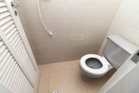 Apartamento à venda com 55m², 2 quartos e 1 vaga Apartamento à venda com 55m², 2 quartos e 1 vagaBanheiro de Serviço