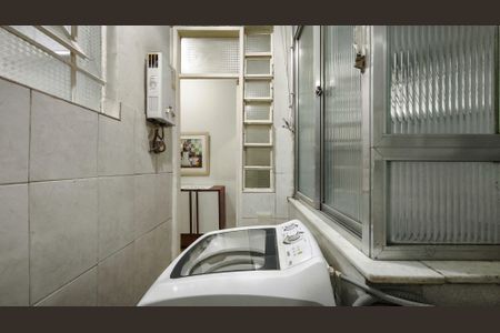 Apartamento à venda com 65m², 2 quartos e sem vaga Apartamento à venda com 65m², 2 quartos e sem vagaÁrea de Serviço