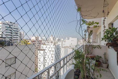 Apartamento para alugar com 58m², 1 quarto e 1 vagaVaranda