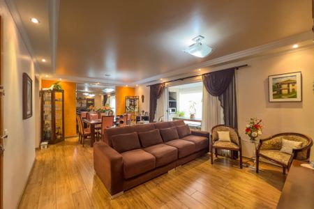 Apartamento à venda com 146m², 4 quartos e 2 vagas Apartamento à venda com 146m², 4 quartos e 2 vagasSala