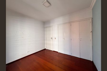 Apartamento à venda com 165m², 3 quartos e 2 vagasQuarto 1