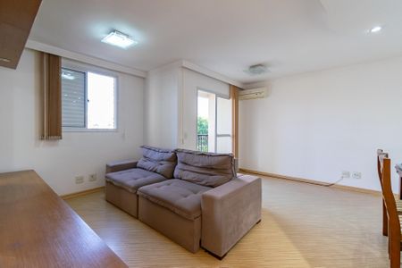 Apartamento à venda com 64m², 2 quartos e 1 vagaSala de TV