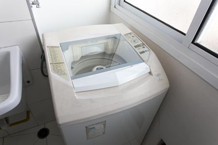 Apartamento à venda com 45m², 2 quartos e 1 vaga Apartamento à venda com 45m², 2 quartos e 1 vagaÁrea de Serviço