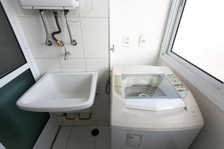 Apartamento à venda com 45m², 2 quartos e 1 vaga Apartamento à venda com 45m², 2 quartos e 1 vagaÁrea de Serviço