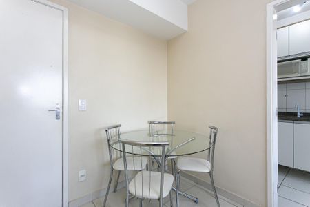 Apartamento à venda com 45m², 2 quartos e 1 vaga Apartamento à venda com 45m², 2 quartos e 1 vagaSala