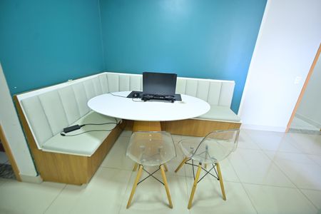 Apartamento para alugar com 68m², 2 quartos e 1 vagaSala