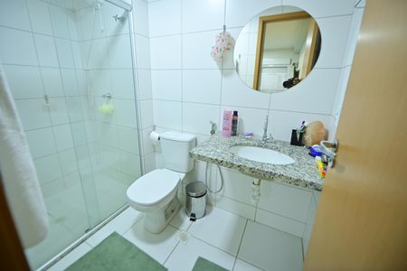 Apartamento para alugar com 68m², 2 quartos e 1 vagaSuíte Banheiro