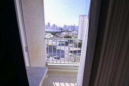 Apartamento para alugar com 68m², 2 quartos e 1 vagaSacada