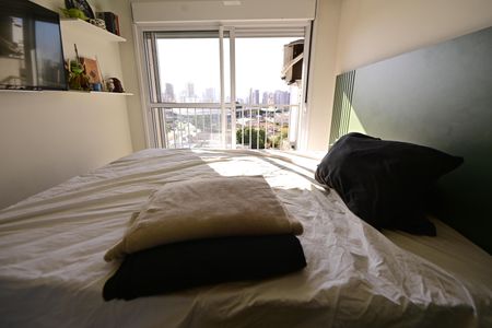 Apartamento para alugar com 68m², 2 quartos e 1 vagaSuíte