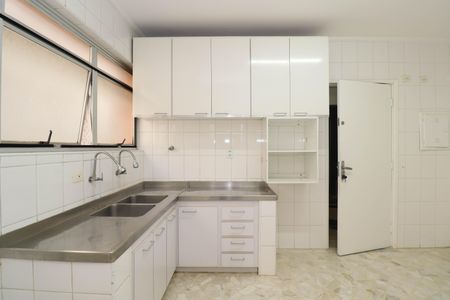 Apartamento à venda com 110m², 3 quartos e 1 vaga Apartamento à venda com 110m², 3 quartos e 1 vagaCozinha