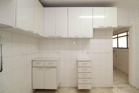 Apartamento à venda com 110m², 3 quartos e 1 vaga Apartamento à venda com 110m², 3 quartos e 1 vagaCozinha