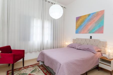 Casa de condomínio à venda com 417m², 4 quartos e 5 vagasQuarto 1