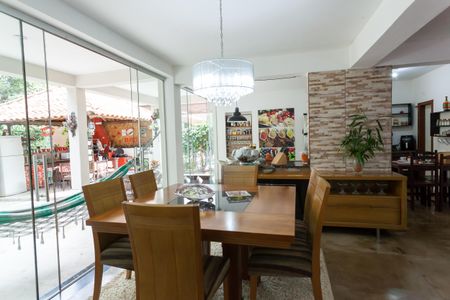 Casa de condomínio à venda com 417m², 4 quartos e 5 vagasEspaço Gourmet