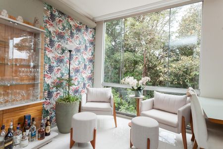 Casa de condomínio à venda com 417m², 4 quartos e 5 vagasSala de Jantar