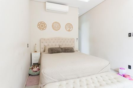 Casa de condomínio à venda com 417m², 4 quartos e 5 vagasSuite 2